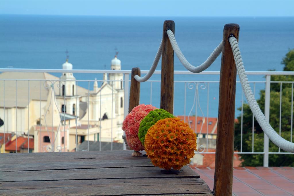 Residence Sant'Anna Pietra Ligure Exterior foto